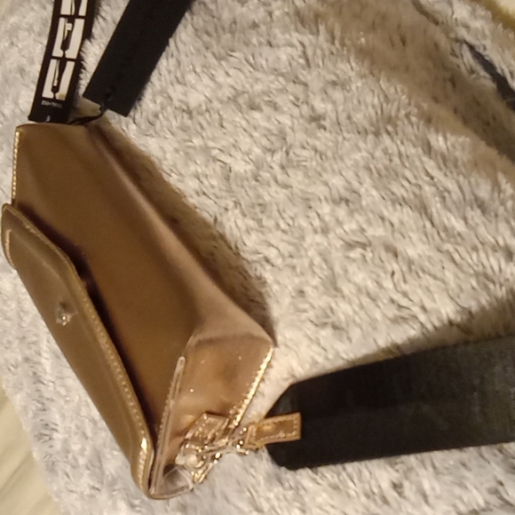 Kendell + Kylie wallet  💕 - Picture 2 of 12